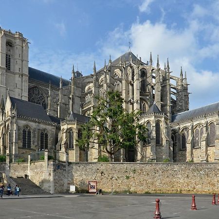 Le Mans - Au Calme - Stationnement Facile - Proche Centre Ville Et Gare エクステリア 写真